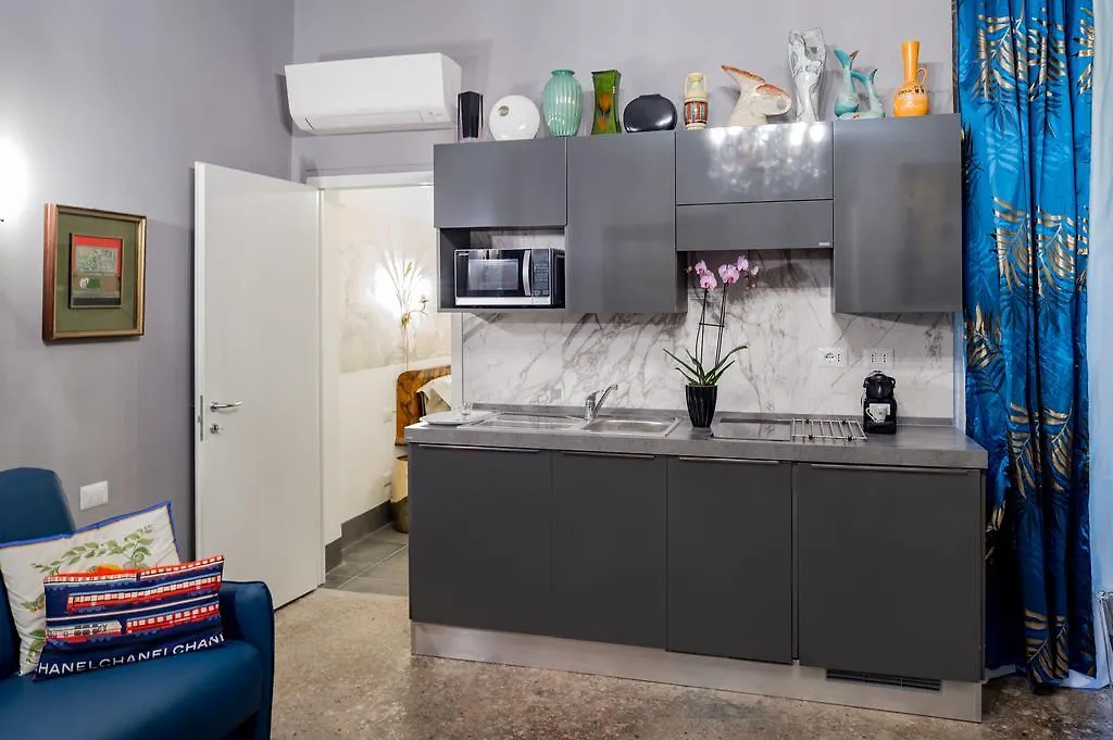 L'8 Boutique Design Apartments Bologna Italy