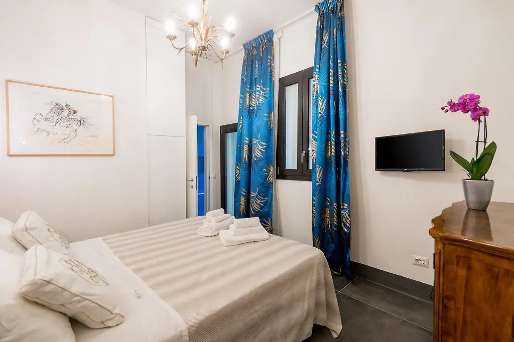 L'8 Boutique Design Apartments Bologna 0*,
