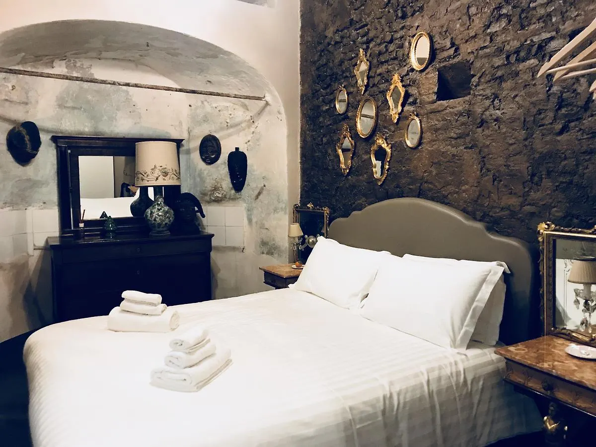 L'8 Boutique Design Apartments Bologna 0*,